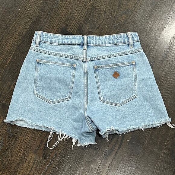 Abrand Venice Jean Shorts Women’s 29 Light Blue Denim‎ High Rise Cut Off - Picture 2 of 8